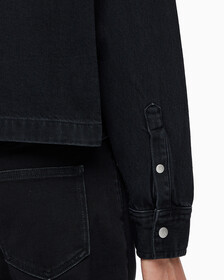Buy 여성 크롭 대드 데님 셔츠 in color WASHED BLACK LOGO LACE