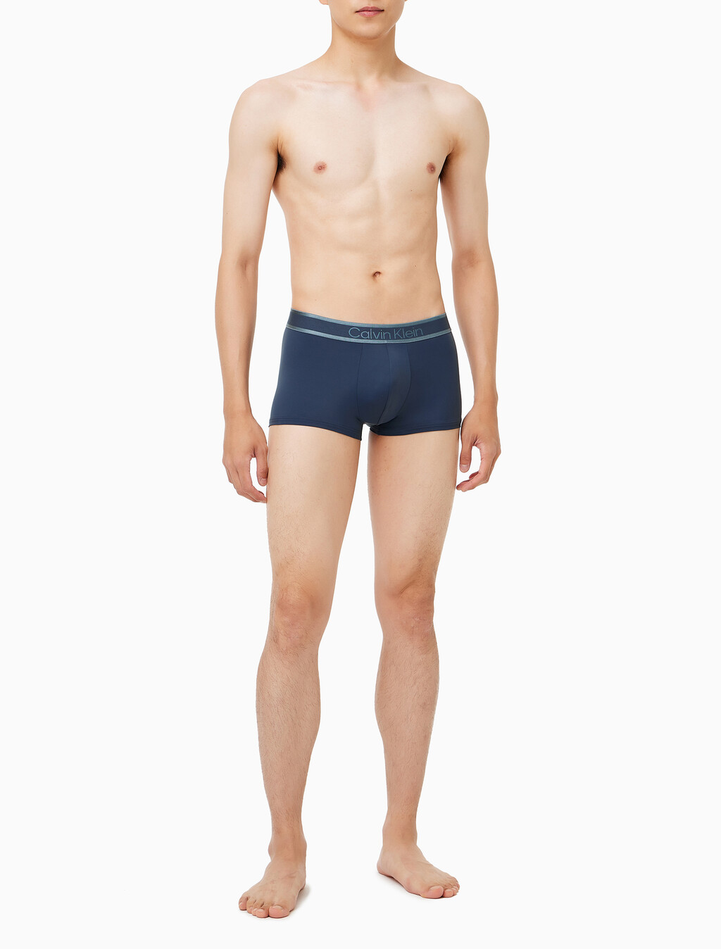 Buy 남성 CK 토널 로고 마이크로 로우 라이즈 드로즈 in color NAVY