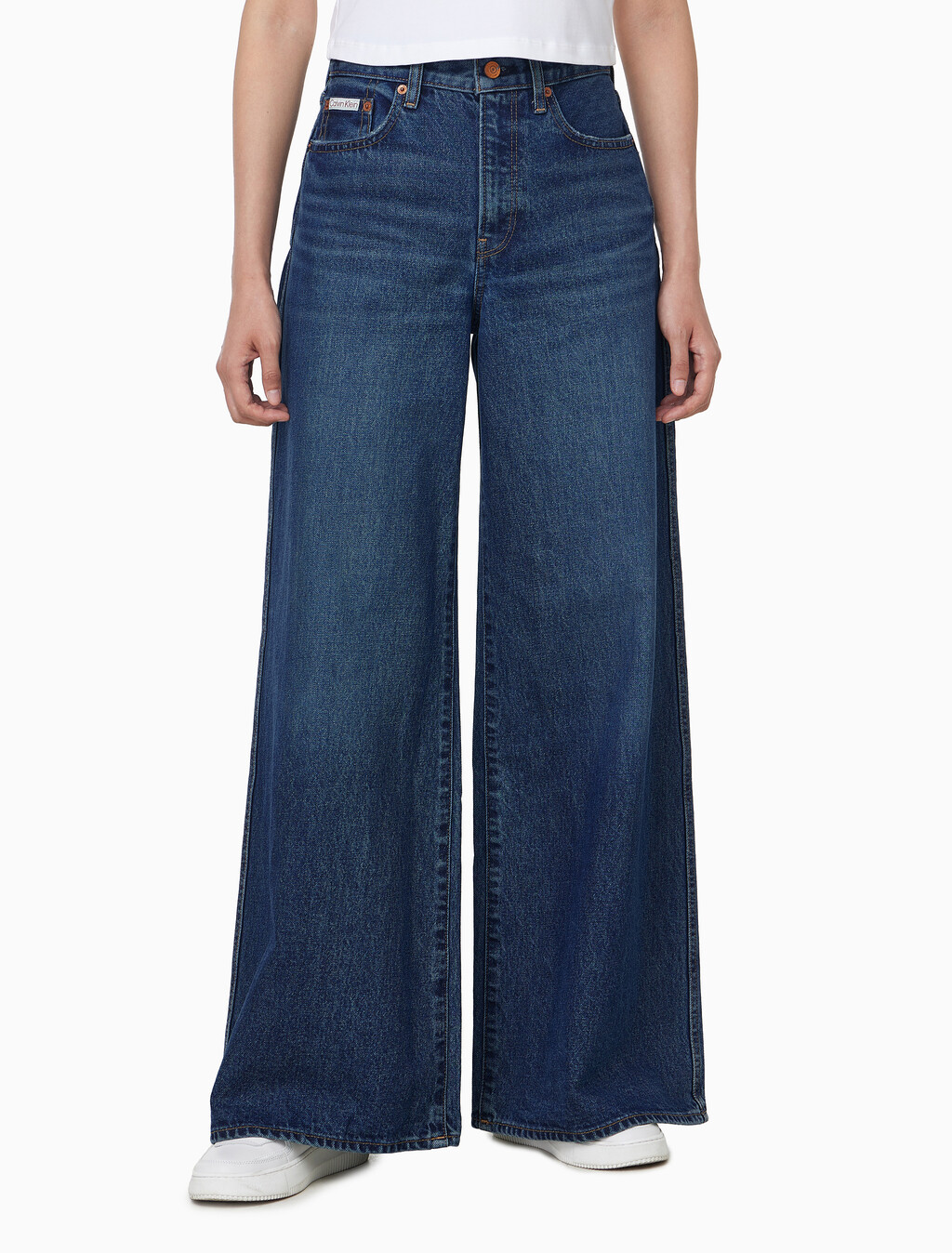 Buy 여성 슈퍼 와이드 레그핏 다크 블루 데님 in color DARK BLUE