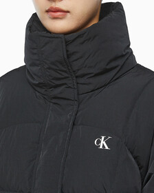 Buy 여성 벨트 롱 푸퍼 in color CK BLACK