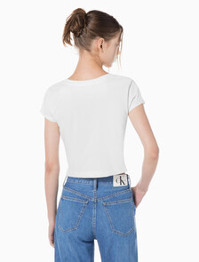 Buy 여성 쿨링 로고 베이비 티셔츠 in color BRIGHT WHITE