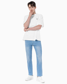 Buy 남성슬림 스트레이트 핏 크롭 라이트블루 37.5 기능성 데님 in color 028A CHALKY BLU