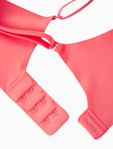Buy 여성 퍼펙틀리 핏 AF 와이어프리 티셔츠 브라 in color CORAL