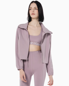 Buy 여성 리플렉티브 로고 레귤러 핏 윈드브레이커 in color GRAY ROSE