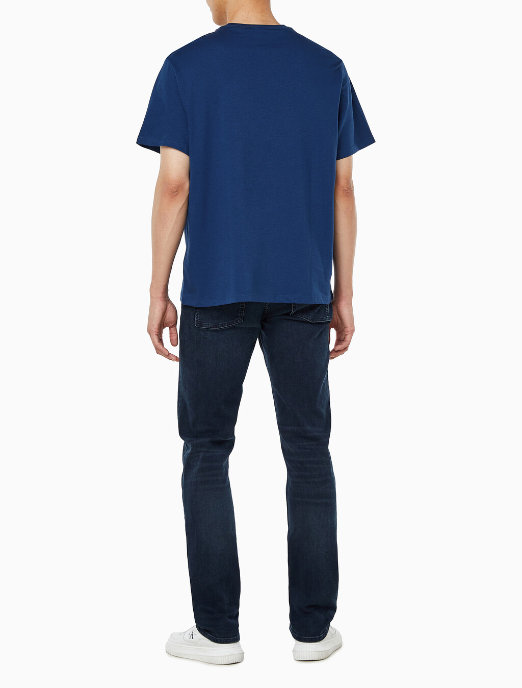 Buy 남성 레귤러핏 히어로 모노그램 로고 반팔 티셔츠 in color BLUE JEAN