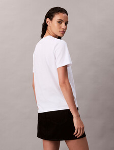 Buy 여성 히어로 모노그램 로고 반팔티셔츠 in color BRILLIANT WHITE