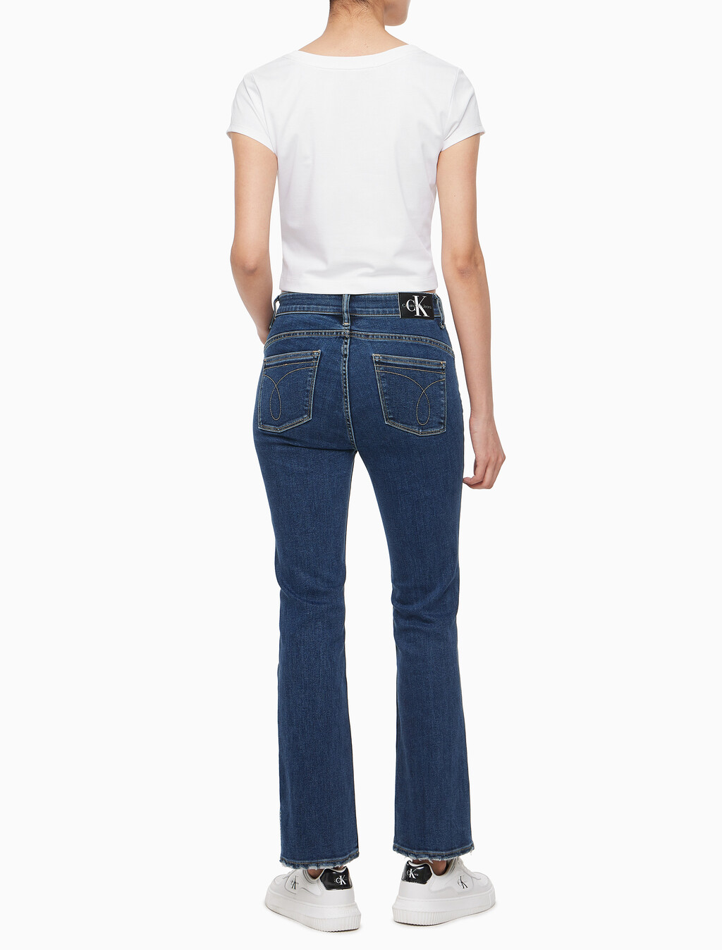 Buy 여성 쿨링 로고 베이비 티셔츠 in color BRIGHT WHITE