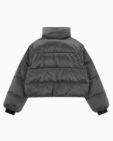 Buy 여성 투톤 글로시 디터쳐블 크롭 다운 in color GREY