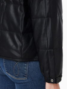 Buy 여성 폭스 레더 퀼팅 자켓 in color BLACK