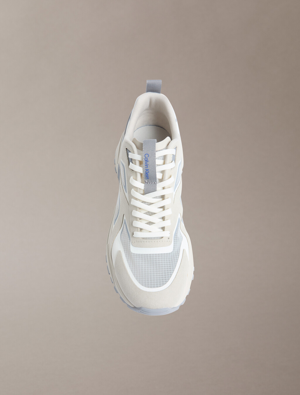 Buy 남성 트레일블러이저 하이크 러너 레이스업 슈즈 in color Ivory