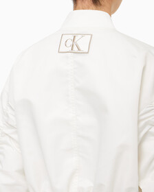 Buy 여성 릴렉스핏 크롭 보머 재킷 in color WHITE