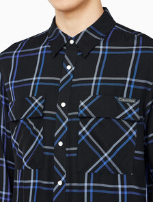 Buy 남성 플레이드 비스코스 이지 셔츠 in color BLACK