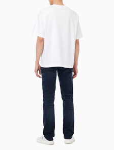Buy 남성 릴렉스핏 CKJ 그래픽 반팔 티셔츠 in color BRILLIANT WHITE