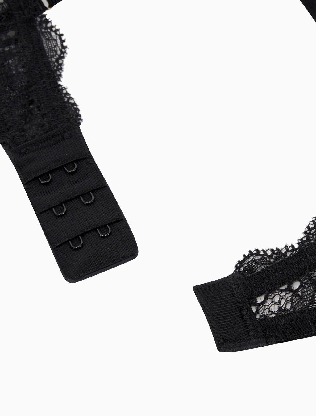 Buy 여성 CK 블랙 빈티지 레이스 발코넷 in color BLACK