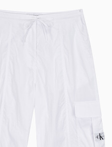 Buy 여성 소프트터치 화이트 카고 팬츠 in color BRIGHT WHITE
