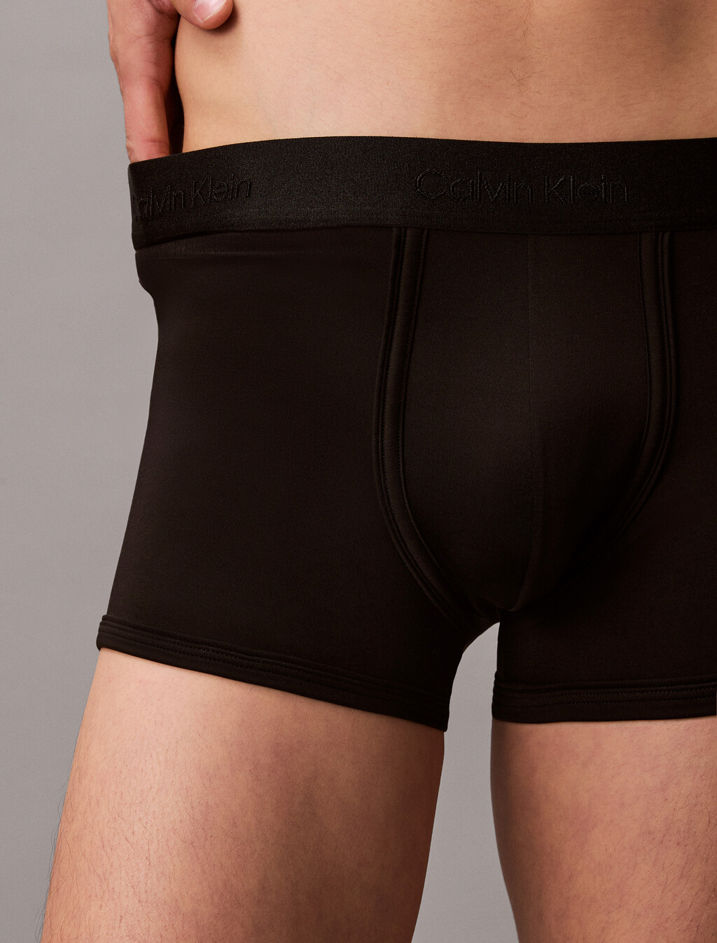 Buy 남성 루나 뉴이어 마이크로 로우 라이즈 트렁크 in color BLACK