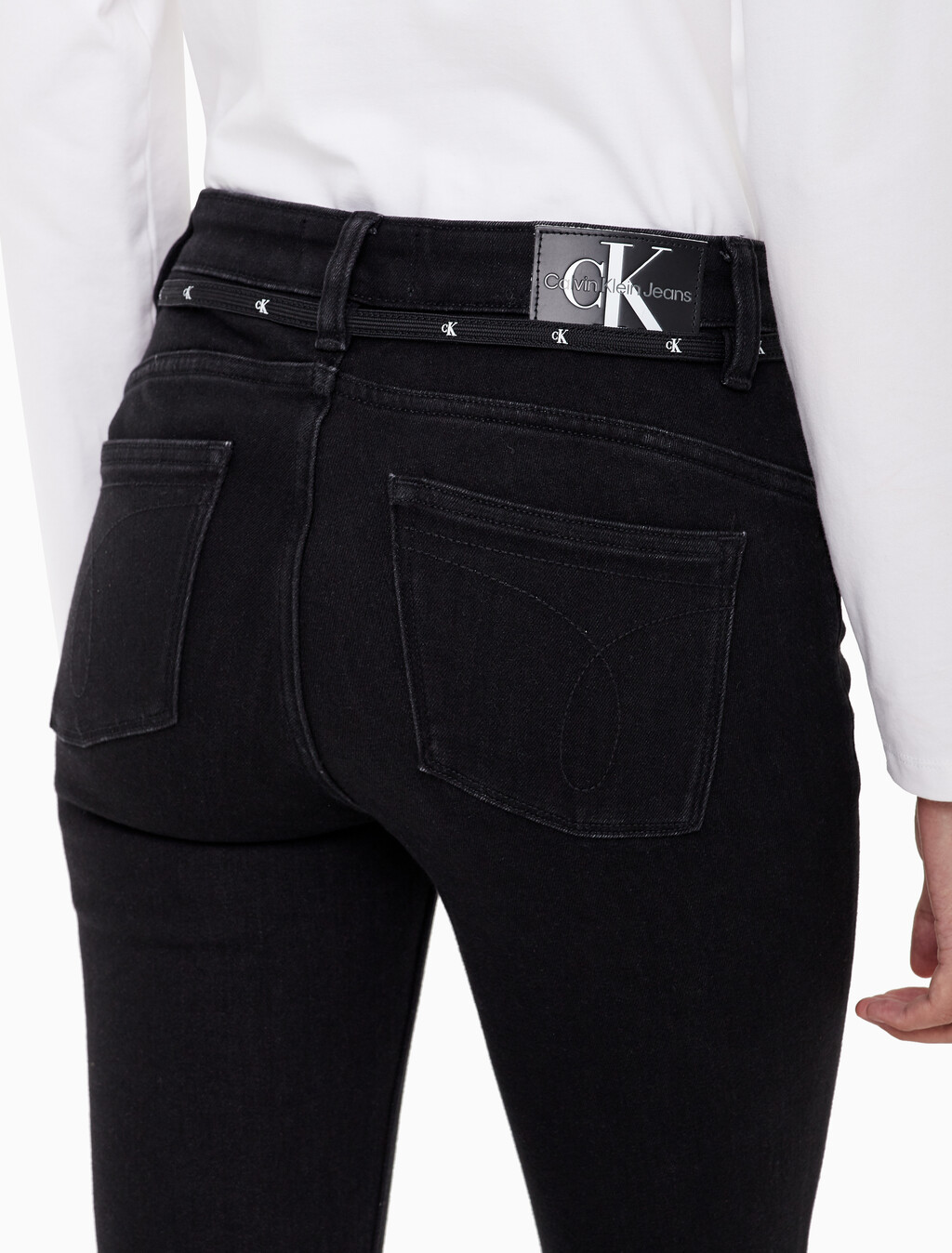 Buy 여성 하이라이즈 바디 부츠핏 앵클 블랙 기모 데님 in color WASHED BLACK LOGO LACE