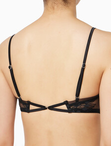 Buy 여성 CK 블랙 브라이덜 AF 반도 in color BLACK