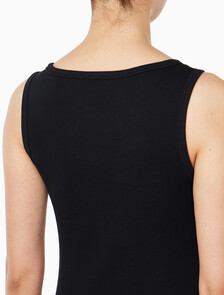 Buy 여성 베이비립 우븐 라벨 드레스 in color BLACK