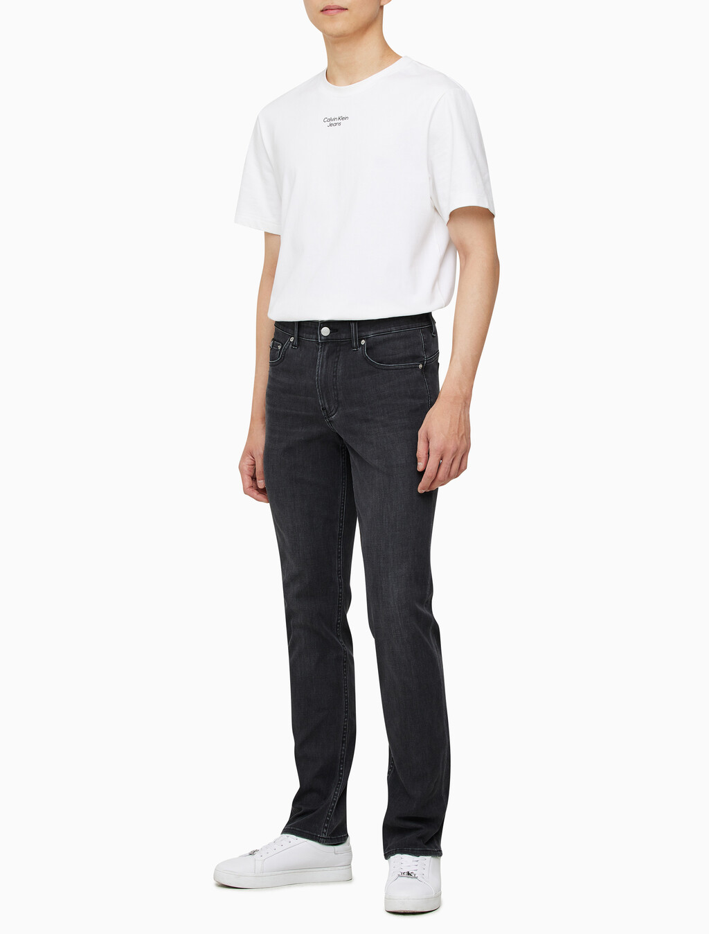 Buy 남성 바디핏 블랙 37.5 기능성 데님 in color WASHED BLACK LOGO LACE