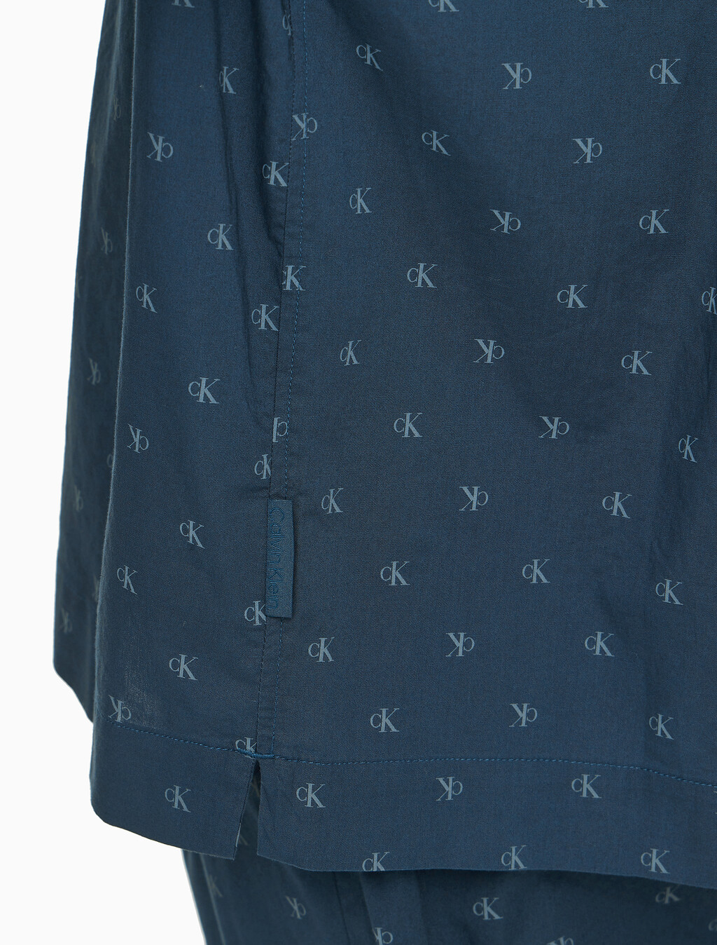 Buy 남성 코튼 포플린 롱슬리브 탑 in color DARK BLUE