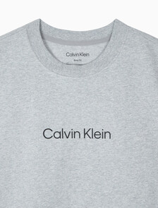 Buy 여성 릴렉스드 스탠다드로고 크루넥 반팔 티셔츠&nbsp; in color GREY HEATHER