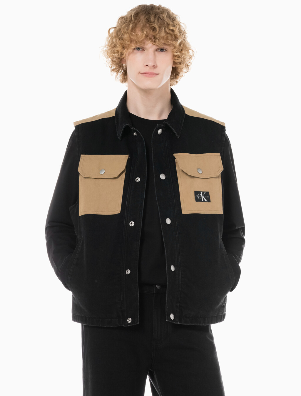 Buy 남성 캔버스 포켓 데님 베스트 in color WASHED BLACK LOGO LACE