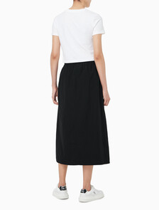 Buy 여성 나일론 블랙 미디 스커트 in color BLACK