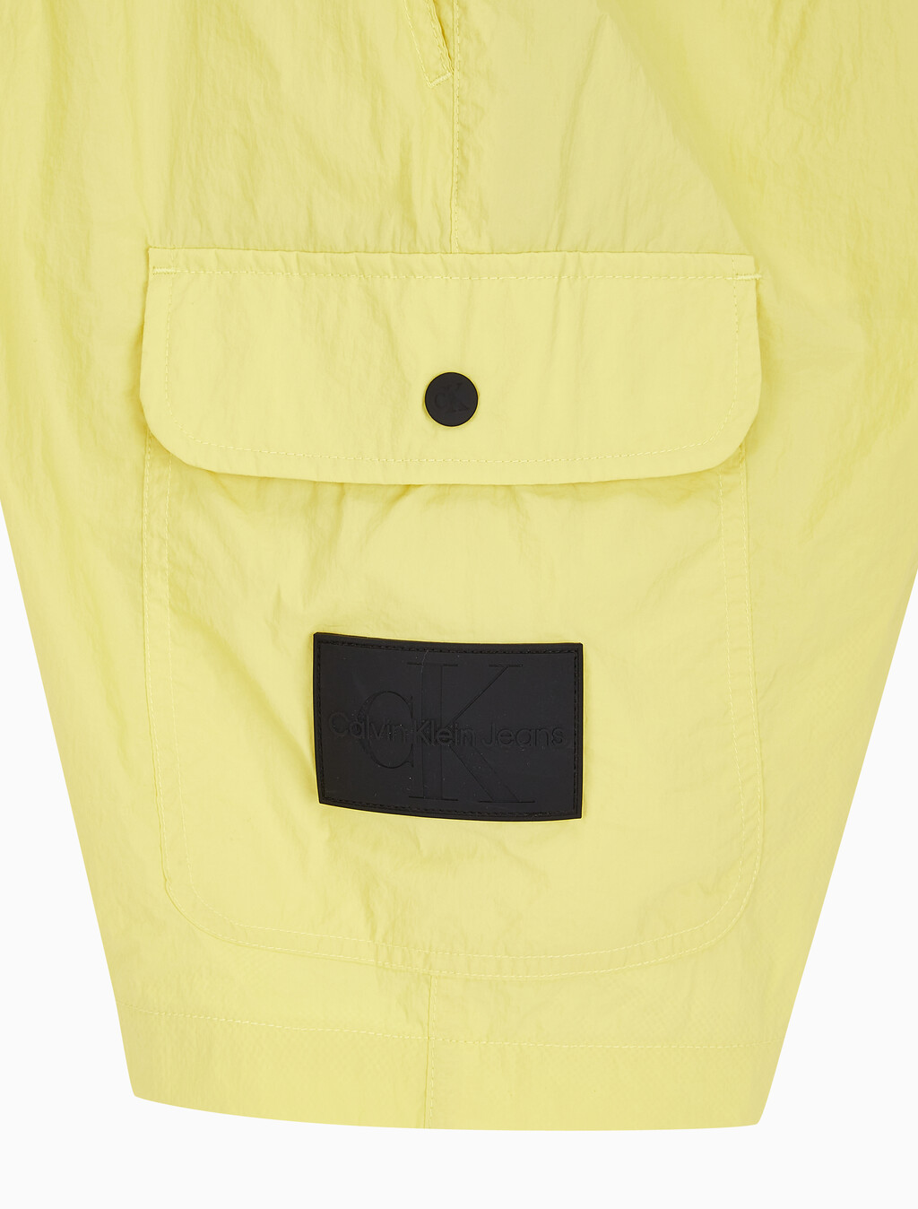 Buy 남성 나일론 라이트웨이트 카고 쇼츠 in color YELLOW SAND