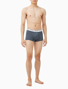 Buy 남성 마이크로파이버 스트레치 밸런스 로우 라이즈 트렁크 3PK in color Black / Charcoal / Black