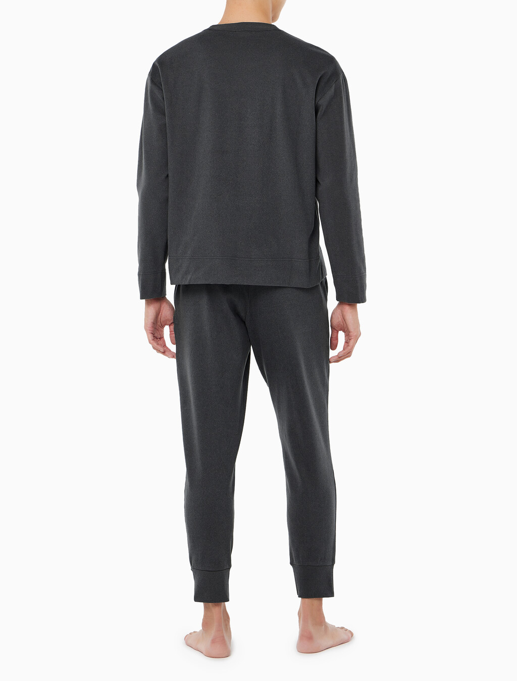 Buy 남성 플러쉬 롱 슬리브 탑 in color GREY