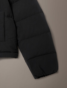 Buy 여성 스탠드 카라 다운 푸퍼 자켓 in color BLACK