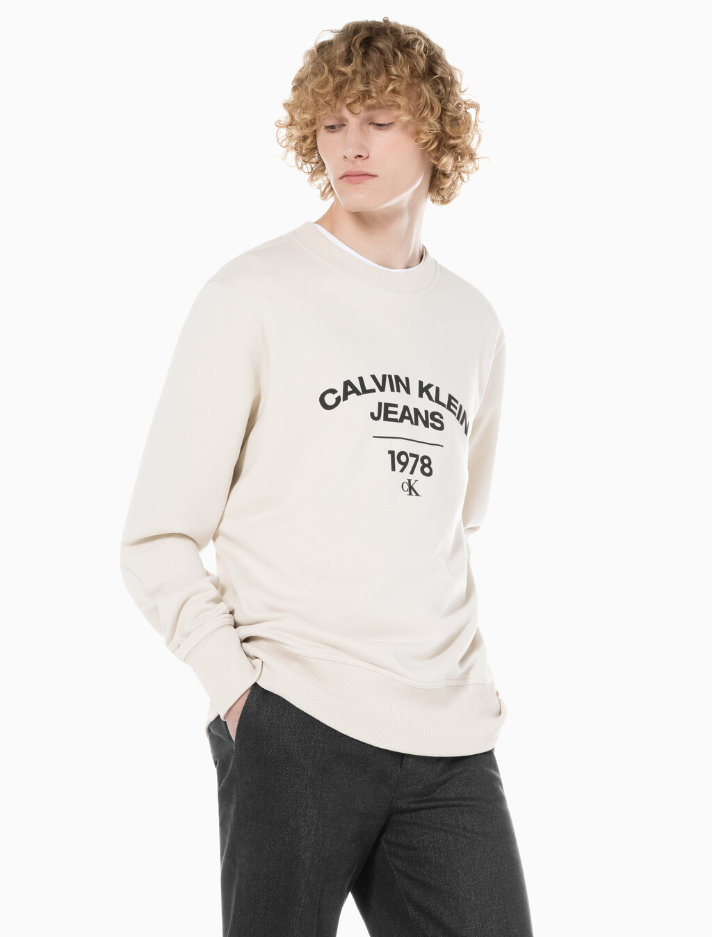 Buy 남성 커브 1978 로고 크루넥 스웨트셔츠 in color BLUR FLORAL_BLACK