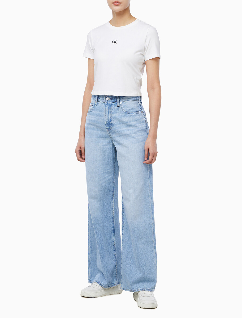 Buy 여성 와이드레그 에코 데님 in color Light Blue