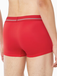 Buy 남성 뉴 사인 로고 로우 라이즈 트렁크 in color Red