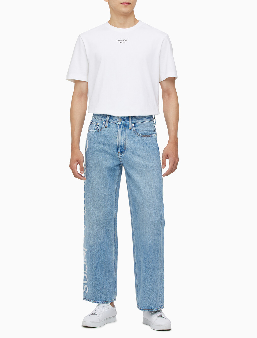 Buy 남성 90's 루즈핏 라이트블루 데님 in color CHALKY BLUE