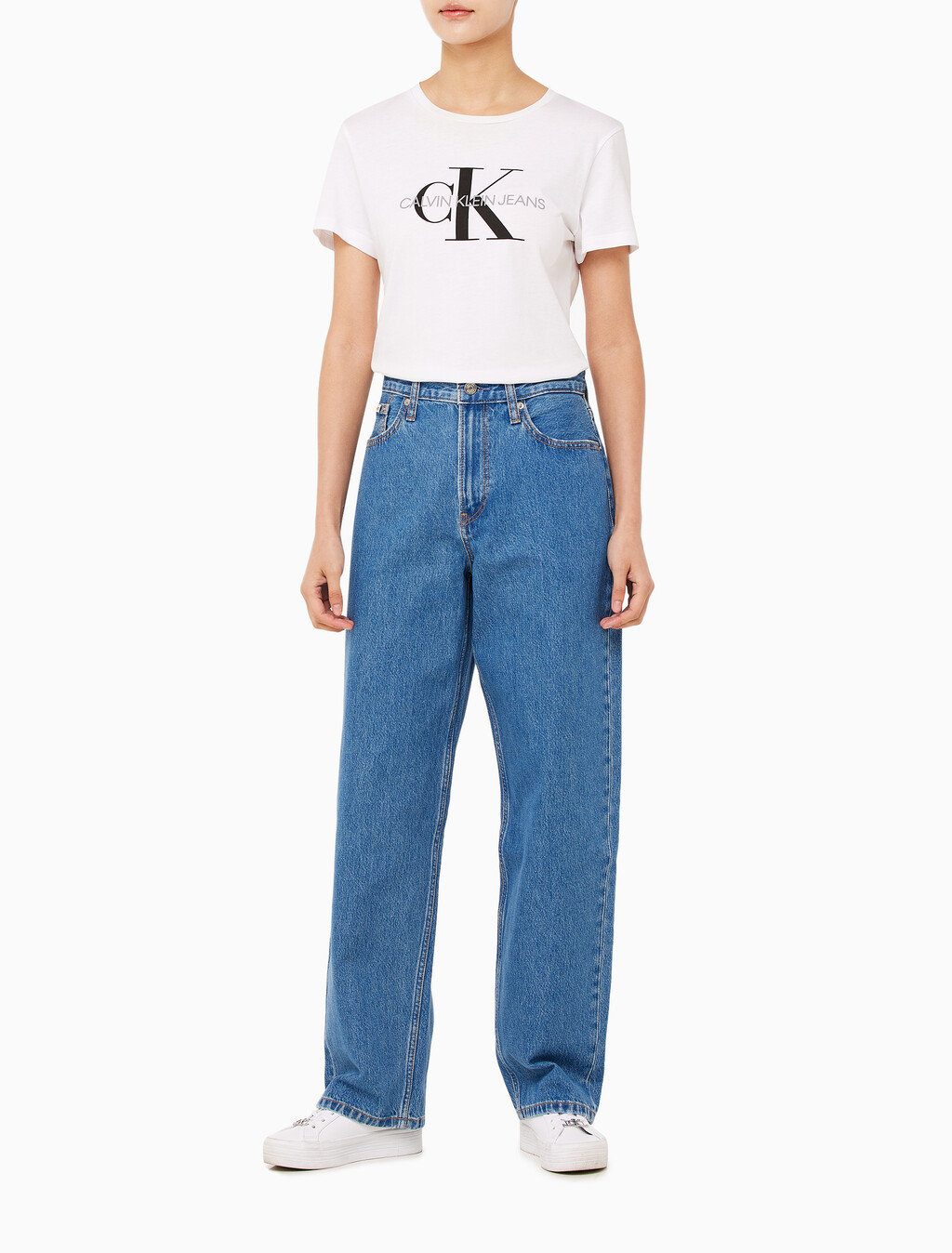 Buy 여성 90's 루즈핏 블루 데님 in color BLUE