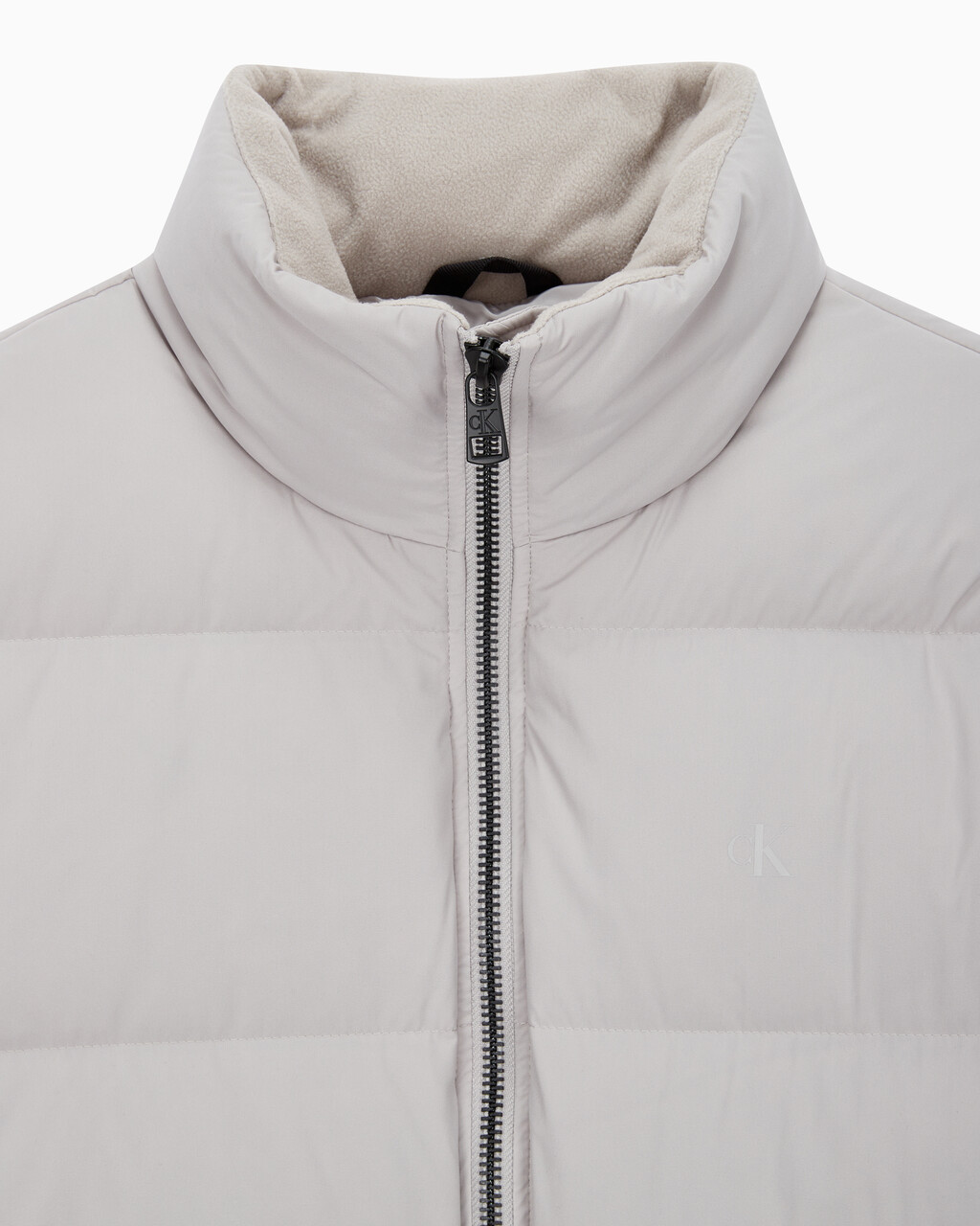 Buy 남성 레귤러핏 스탠드 카라 숏 다운 푸퍼 재킷 in color GREY