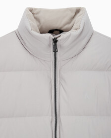 Buy 남성 레귤러핏 스탠드 카라 숏 다운 푸퍼 재킷 in color GREY