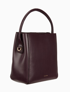 Buy 여성 하드웨어 모노그램 버킷백 in color Burgandy