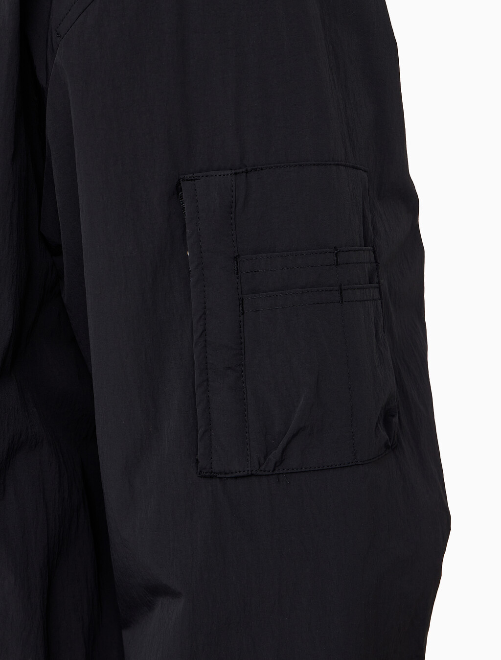 Buy 남성 릴렉스핏 패디드 기능성 봄버 자켓 in color CK BLACK