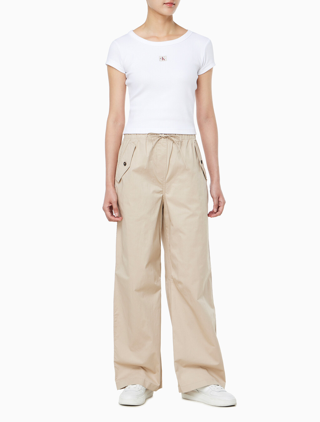 Buy 여성 라이트웨이트 코튼 카고 팬츠 in color OXFORD TAN