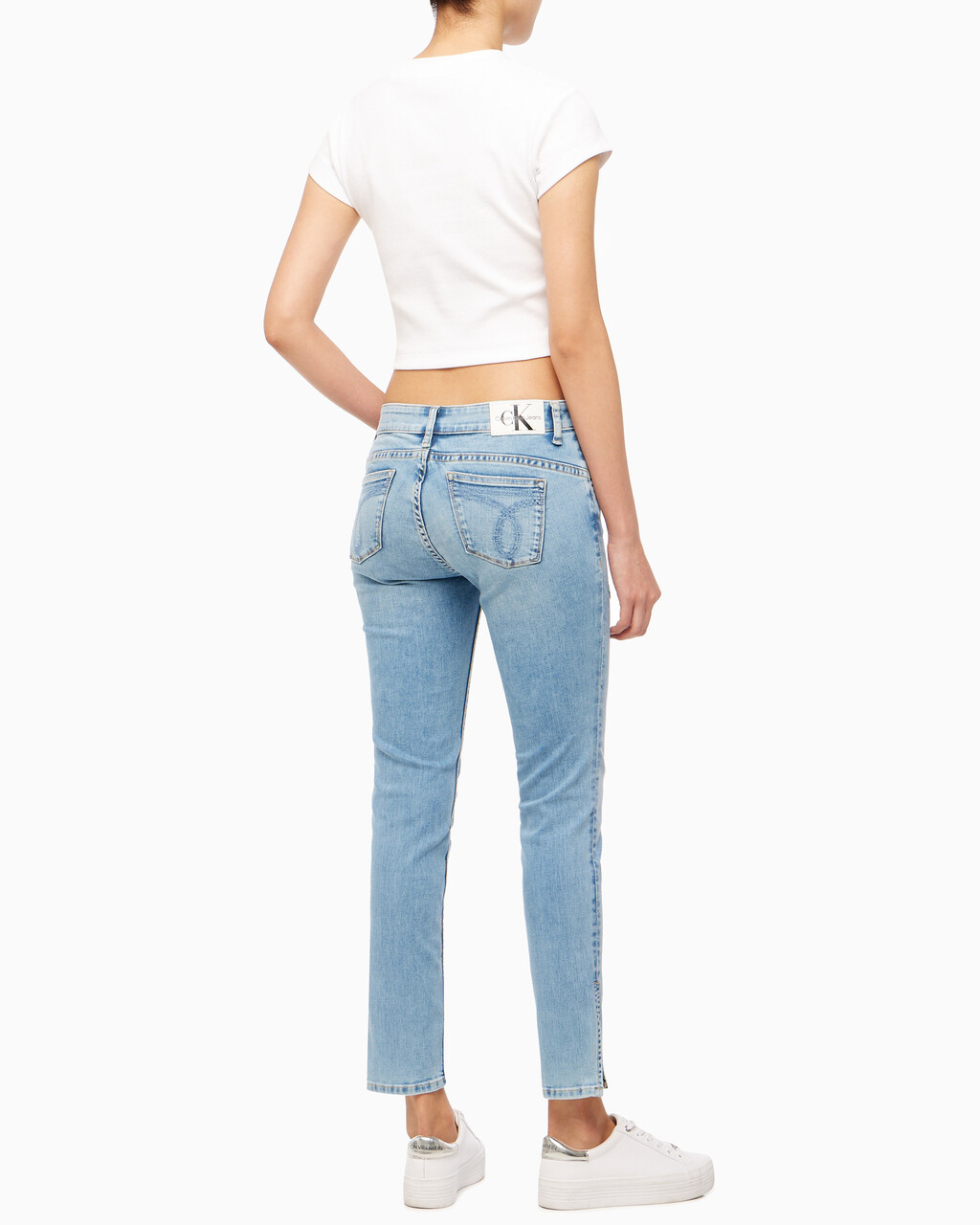 Buy 여성 바디핏 라이트블루 37.5 기능성 데님 in color 028A CHALKY BLU