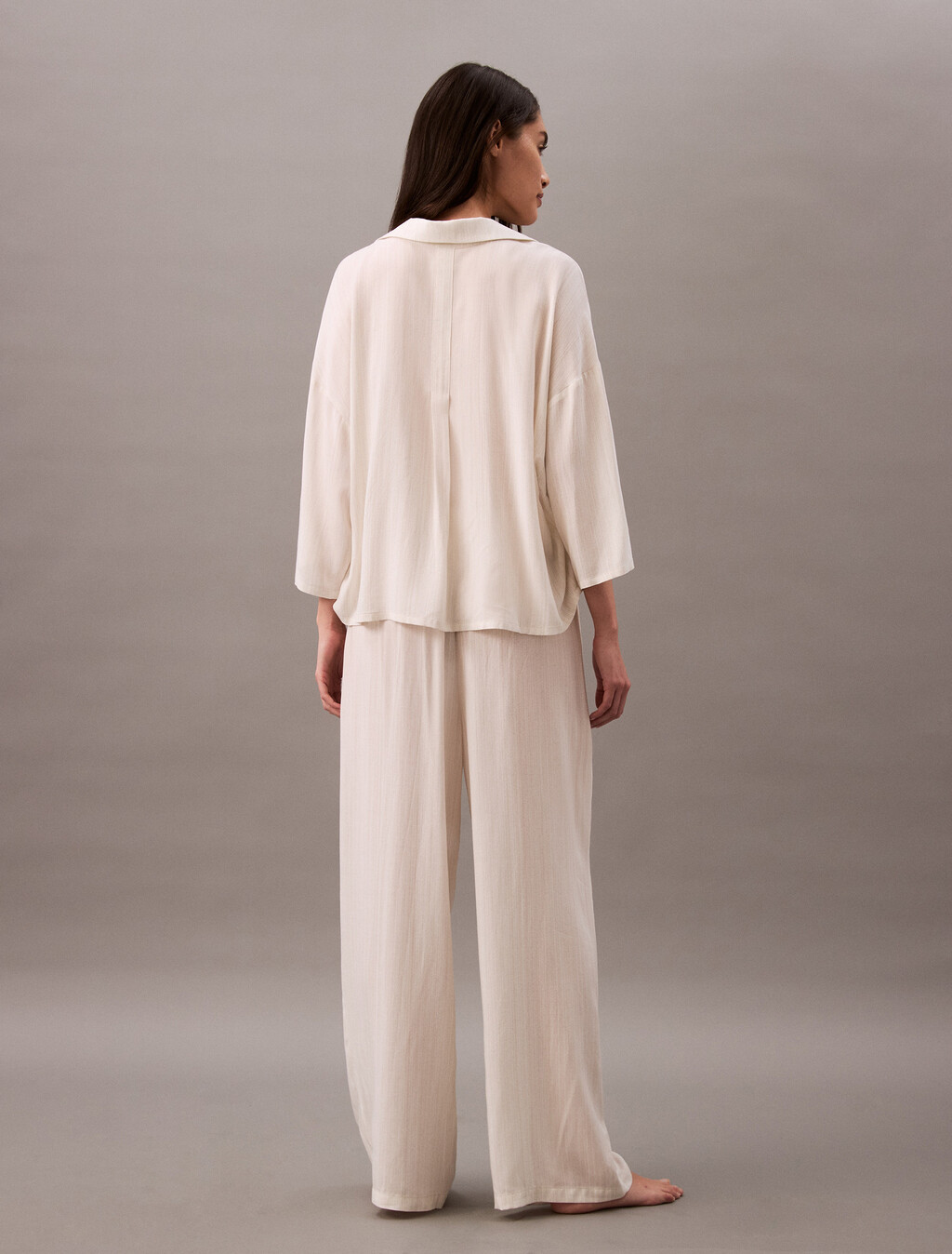 Buy 여성 우븐 비스코스 팬츠 in color TEXTURED STRIPE PELICAN