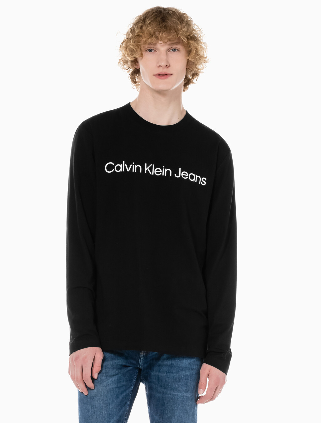 Buy 남성 레귤러핏 인스티튜셔널 긴팔 티셔츠 in color CK BLACK