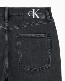 Buy 남성 뉴 와이드핏 블랙 데님 in color WASHED BLACK LOGO LACE