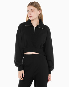 Buy 여성 하프집 엠보스 폴로넥 스웻 in color CK BLACK