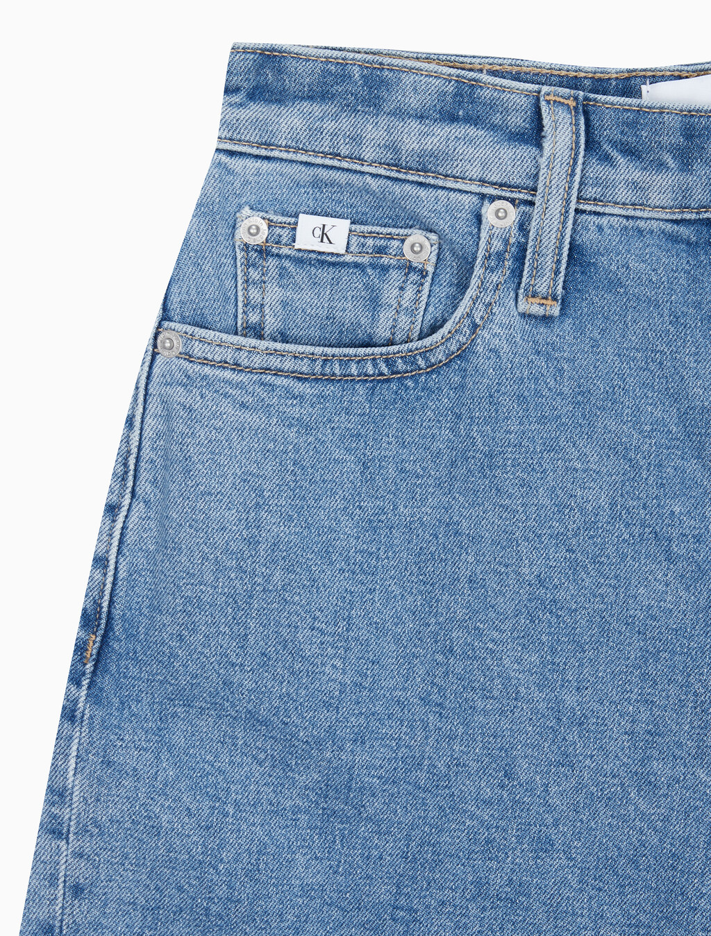 Buy 여성 버뮤다 맘핏 데님 쇼츠 in color CHALKY BLUE