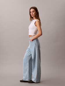 Buy 여성 로우라이즈 배기 니들펀치 데님 in color Mid Blue