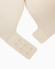 Buy 여성 인비저블 AF 푸쉬업 플런지 브라 in color CLASSIC BEIGE